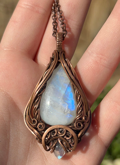 flashy blue moonstone copper pendant