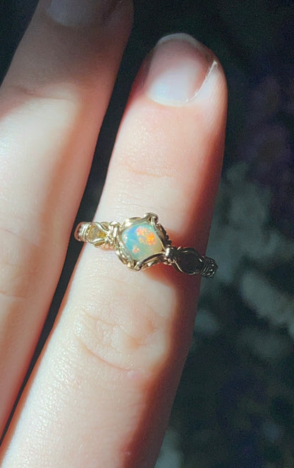 lovely aussie opal ring size 7